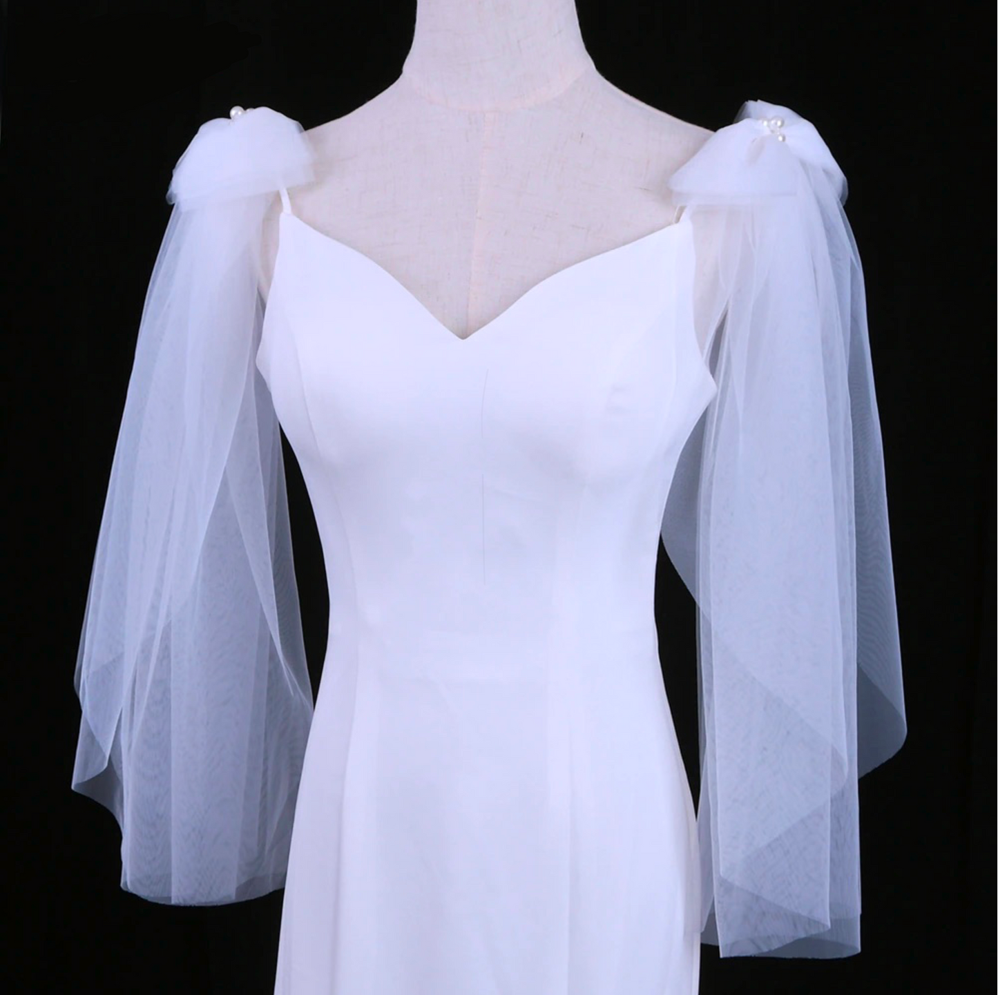 The Shoulder Bow Veil
