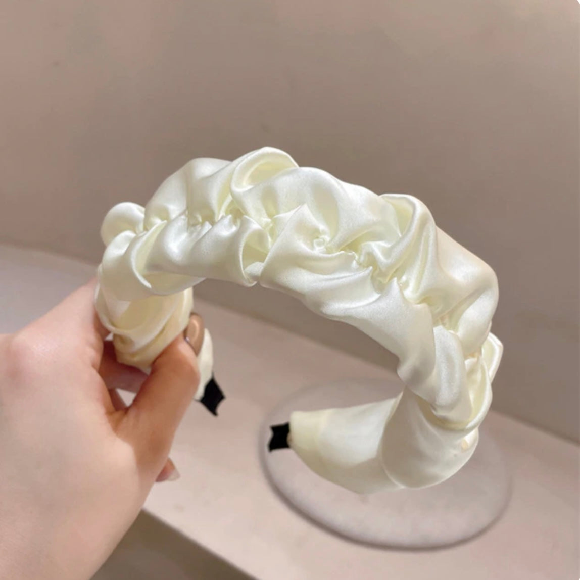 The Ruffle Headband
