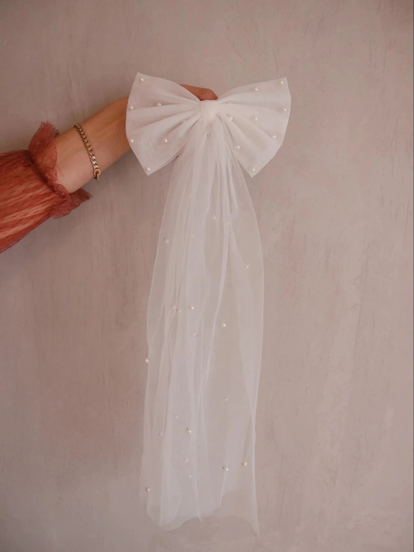 The Pearl Bow Headpiece Veil